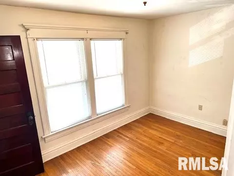 712 S State St, Springfield, IL 62704 photo 13