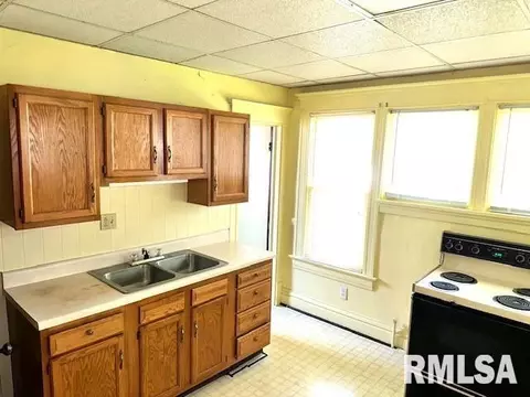 712 S State St, Springfield, IL 62704 photo 12