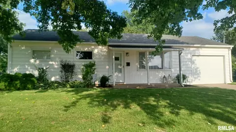 1723 W Granview Dr, Quincy, IL 62301