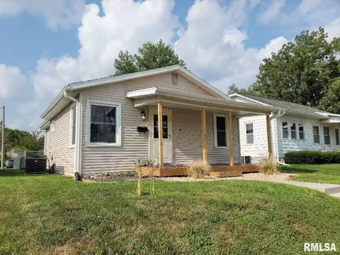 1507 Sycamore St, Quincy, IL 62301