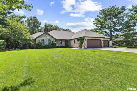 5 Wind Fall Ln, Cantrall, IL 62625