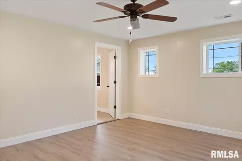 24365 Edwards St, Greenview, IL 62642 photo 38
