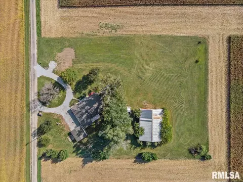 24365 Edwards St, Greenview, IL 62642 photo 58