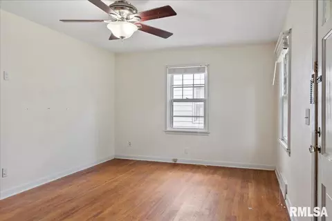 2209 S Spring St, Springfield, IL 62704 photo 3