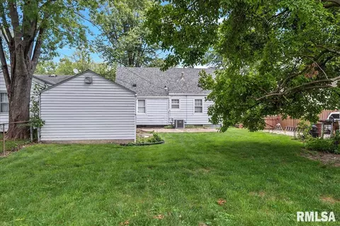 2209 S Spring St, Springfield, IL 62704 photo 33