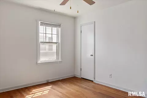 2209 S Spring St, Springfield, IL 62704 photo 17
