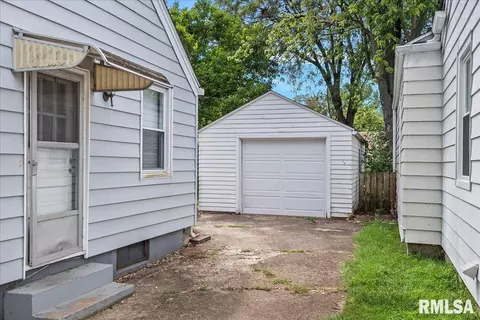 2209 S Spring St, Springfield, IL 62704 photo 29