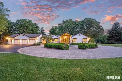 3189 Spaulding Orchard Rd, Springfield, IL 62711