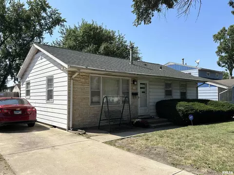 17 Midland Ct, Springfield, IL 62702 photo 3