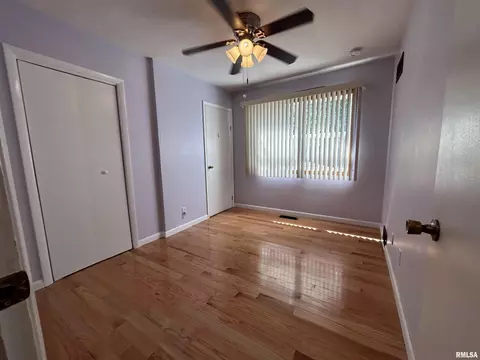 17 Midland Ct, Springfield, IL 62702 photo 9