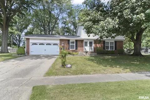 19 Guilford Dr, Springfield, IL 62711 photo 3