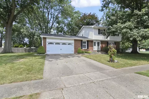 19 Guilford Dr, Springfield, IL 62711 photo 2