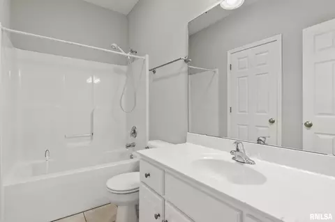 6320 Winterberry Ln, Springfield, IL 62712 photo 31