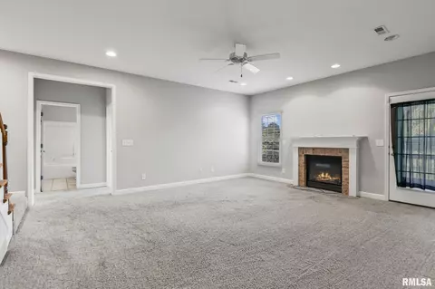6320 Winterberry Ln, Springfield, IL 62712 photo 29