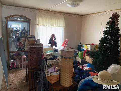 512 W Illinois St, Assumption, IL 62510 photo 13