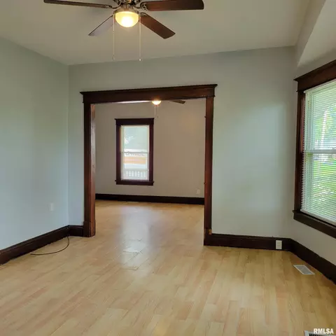 900 E Stanford Ave, Springfield, IL 62703 photo 9