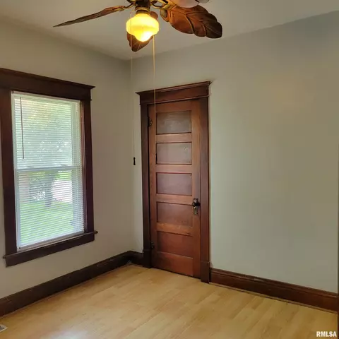 900 E Stanford Ave, Springfield, IL 62703 photo 10