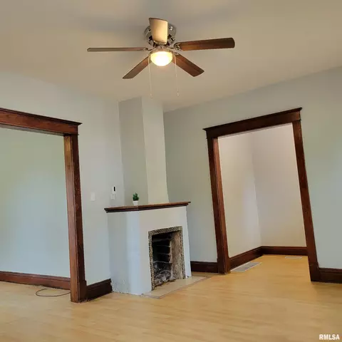 900 E Stanford Ave, Springfield, IL 62703 photo 5