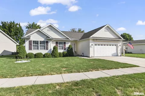 3017 Twin Lakes Dr, Springfield, IL 62707