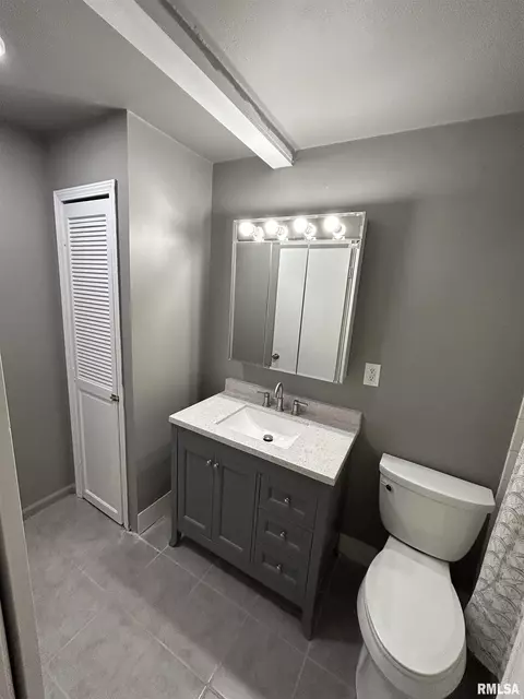 2803 S Park Ave, Springfield, IL 62704 photo 8