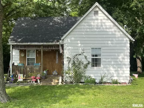 1123 Allen Ave, Jacksonville, IL 62650
