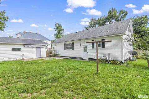 317 E Washington St, Riverton, IL 62561 photo 36