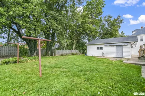 317 E Washington St, Riverton, IL 62561 photo 35