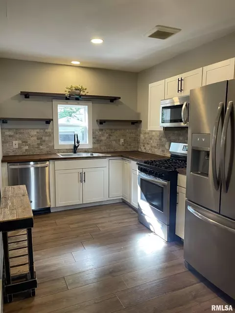 1931 S 5th St, Springfield, IL 62703 photo 3