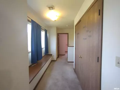 421 N 13th St, Springfield, IL 62702 photo 16