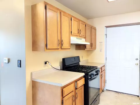 421 N 13th St, Springfield, IL 62702 photo 11
