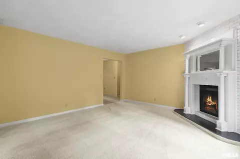 3204 Forsyth Dr, Springfield, IL 62704 photo 8