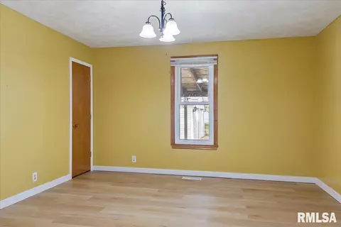 1104 N Macarthur Blvd, Springfield, IL 62702 photo 13