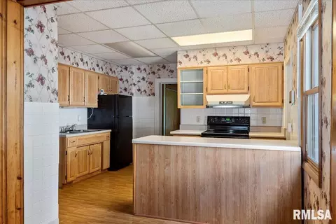 1104 N Macarthur Blvd, Springfield, IL 62702 photo 14