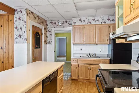 1104 N Macarthur Blvd, Springfield, IL 62702 photo 12