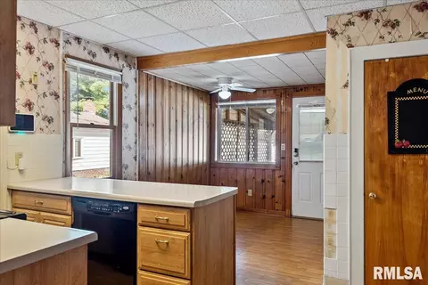 1104 N Macarthur Blvd, Springfield, IL 62702 photo 11
