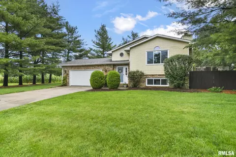 7 Sequoia Ct, Springfield, IL 62712 photo 2