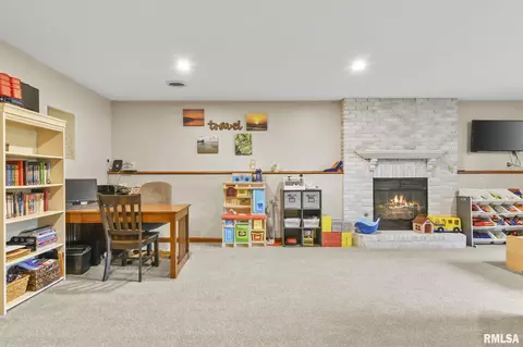 7 Sequoia Ct, Springfield, IL 62712 photo 24