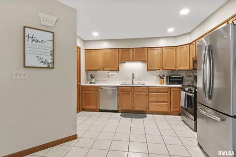 7 Sequoia Ct, Springfield, IL 62712 photo 10