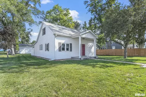 254 W Monroe St, Greenview, IL 62642 photo 1