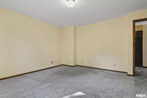 254 W Monroe St, Greenview, IL 62642 photo 15