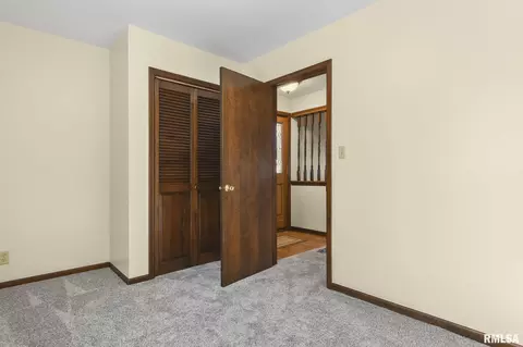 254 W Monroe St, Greenview, IL 62642 photo 10