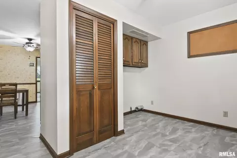 254 W Monroe St, Greenview, IL 62642 photo 21