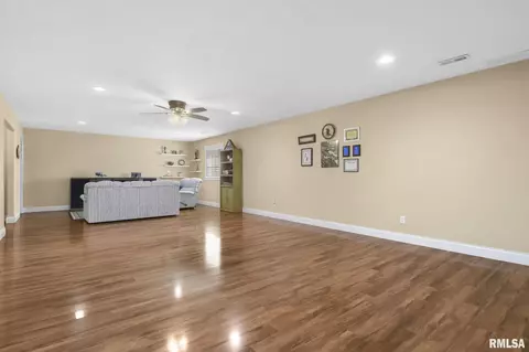 320 Hershiser Ln, Chatham, IL 62629 photo 30