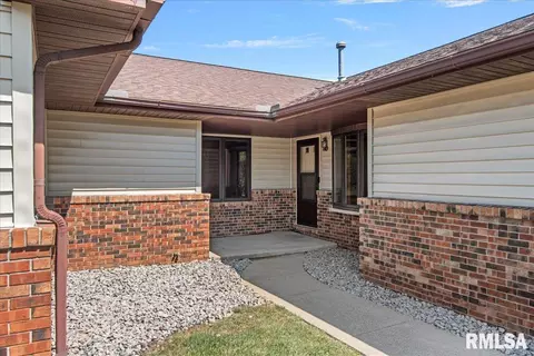 2413 Raleigh Rd, Springfield, IL 62704 photo 3