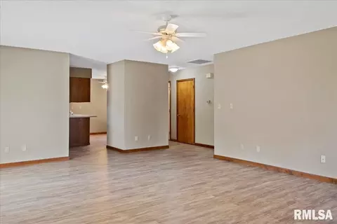 2413 Raleigh Rd, Springfield, IL 62704 photo 6