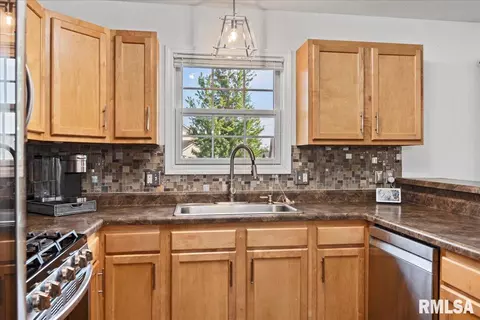 508 Glenn Dr, Chatham, IL 62629 photo 12