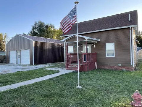 227 Ash St, Adair, IL 61411