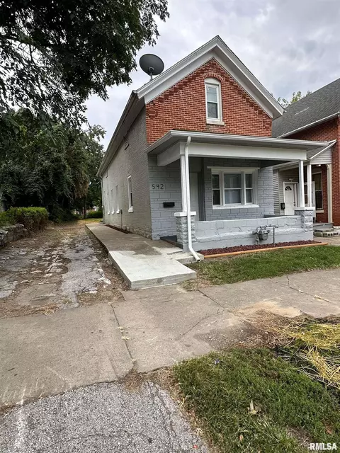 542 College Ave, Quincy, IL 62301