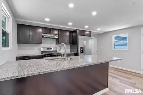 279 N Koke Mill Rd, Springfield, IL 62707 photo 12