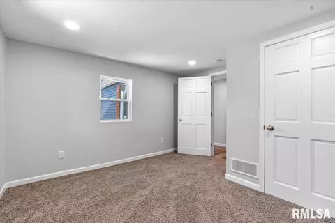 279 N Koke Mill Rd, Springfield, IL 62707 photo 21